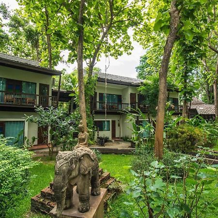 E-Outfitting Doikham Resort Chiang Mai Bagian luar foto