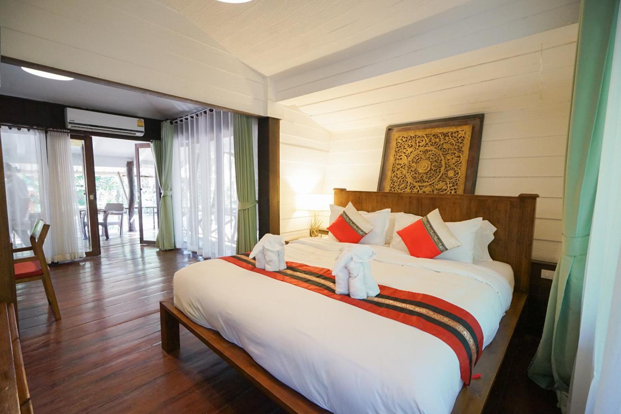 E-Outfitting Doikham Resort Chiang Mai Bagian luar foto