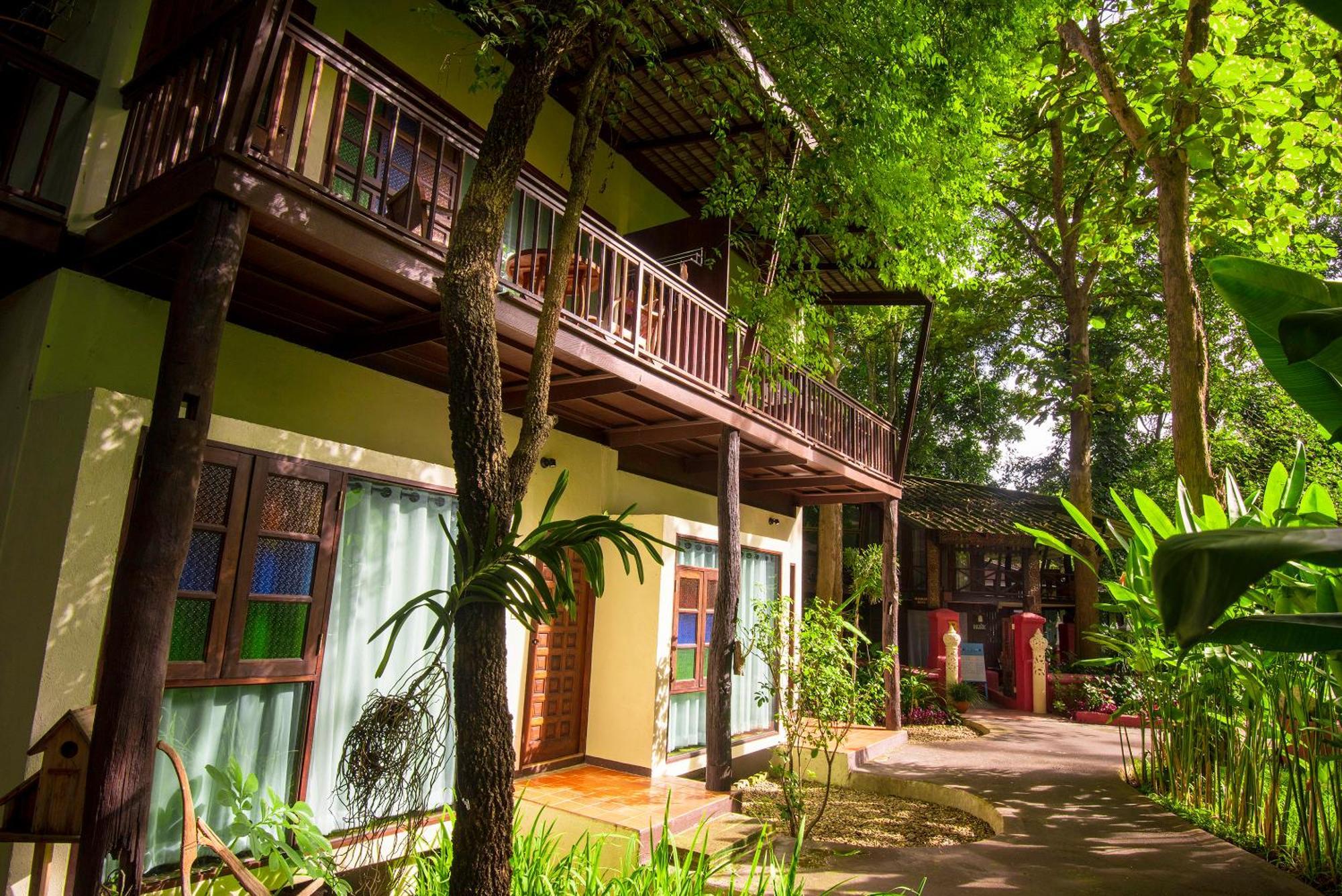 E-Outfitting Doikham Resort Chiang Mai Bagian luar foto