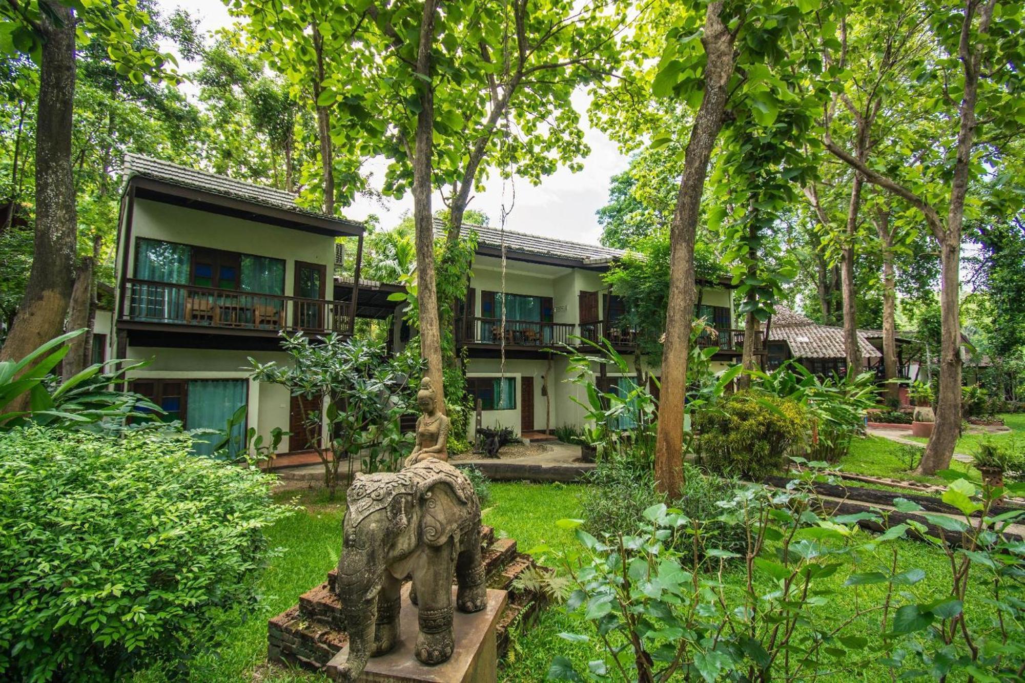 E-Outfitting Doikham Resort Chiang Mai Bagian luar foto