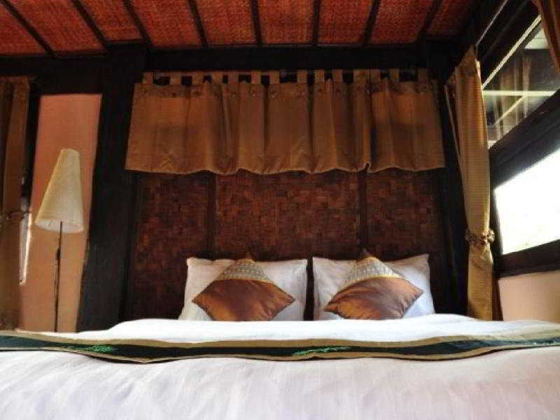 E-Outfitting Doikham Resort Chiang Mai Bagian luar foto