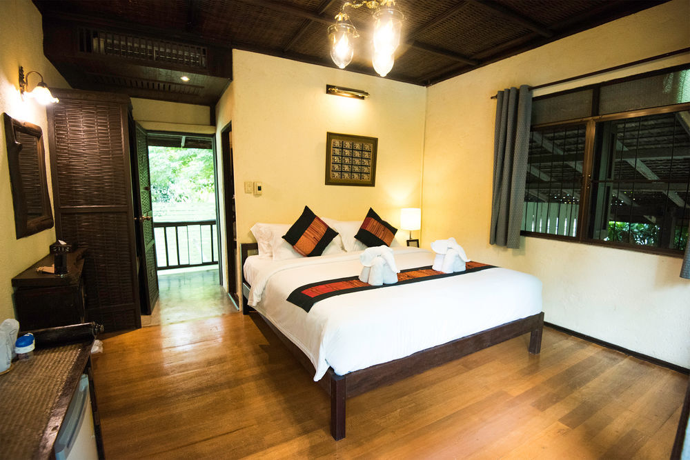 E-Outfitting Doikham Resort Chiang Mai Bagian luar foto