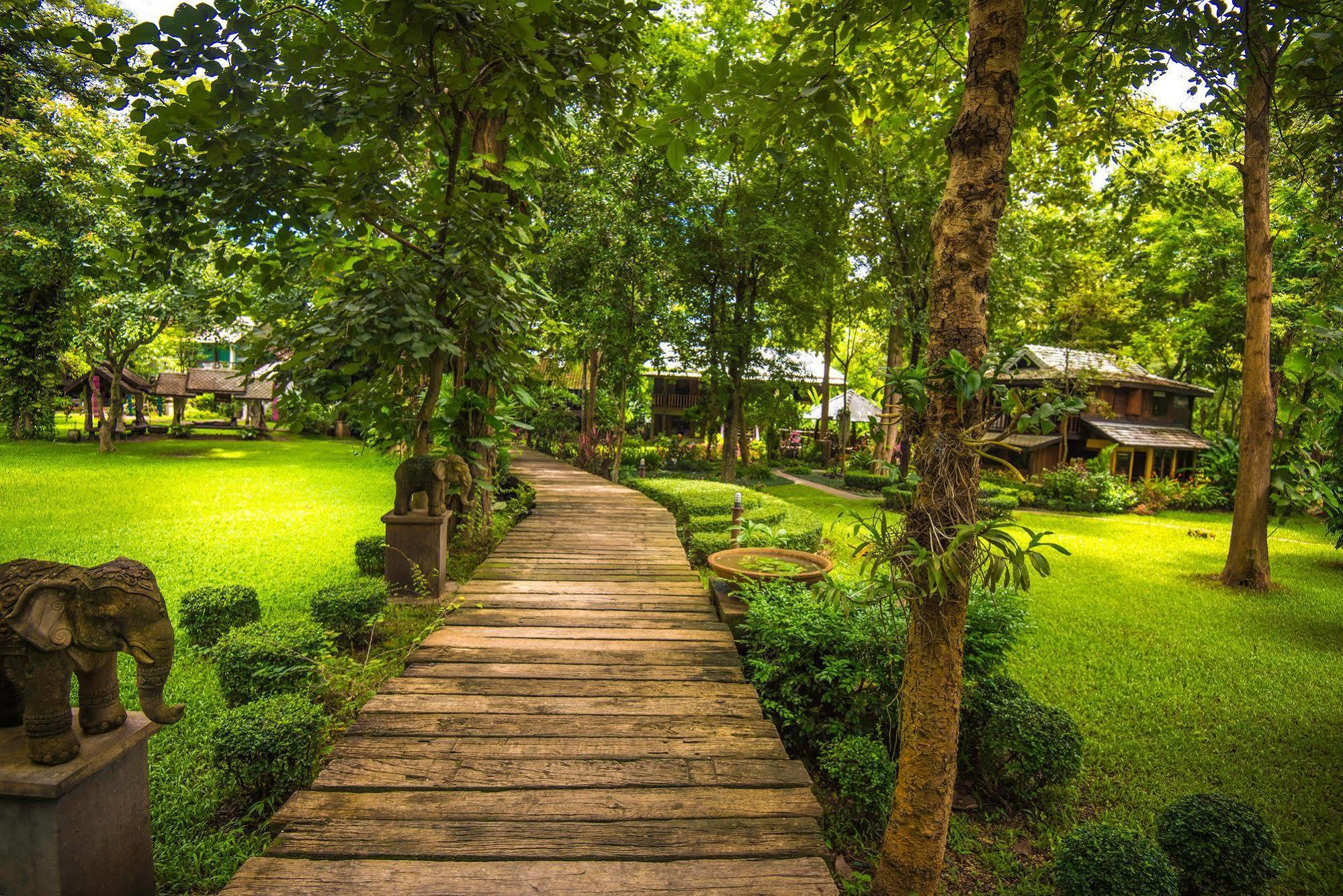 E-Outfitting Doikham Resort Chiang Mai Bagian luar foto