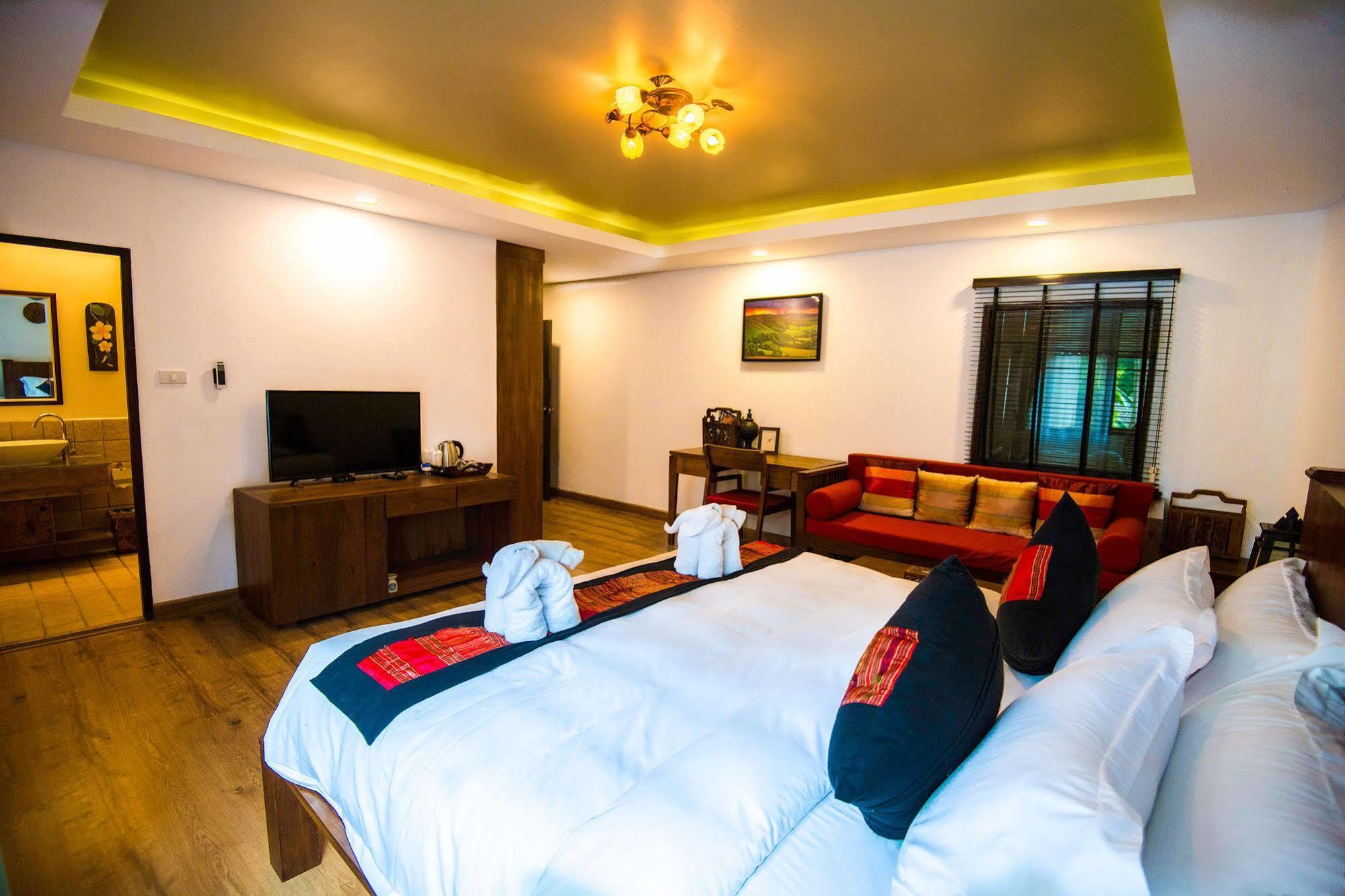 E-Outfitting Doikham Resort Chiang Mai Bagian luar foto