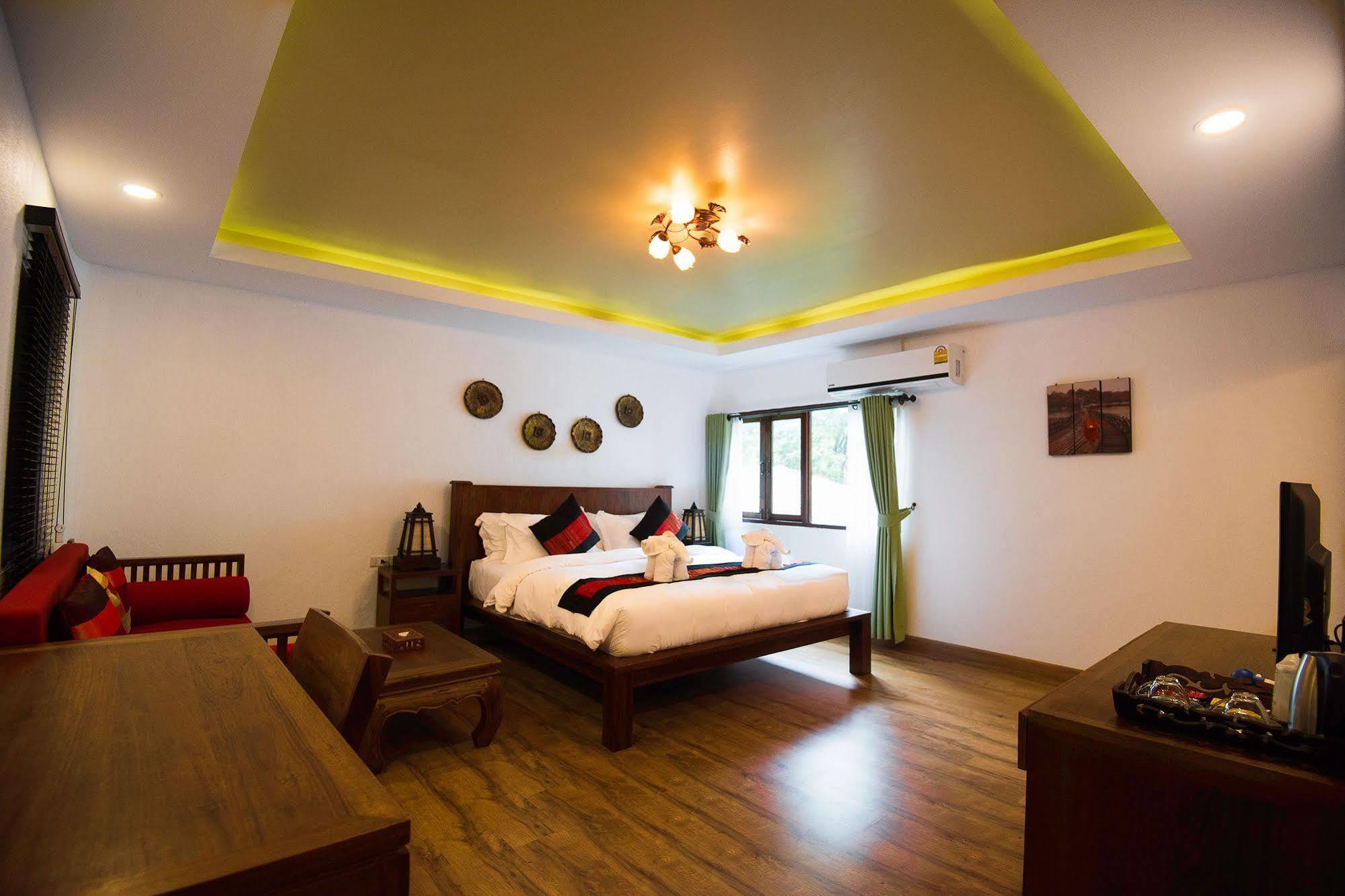 E-Outfitting Doikham Resort Chiang Mai Bagian luar foto